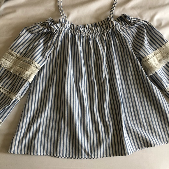 Off the shoulder top - Picture 4 of 4